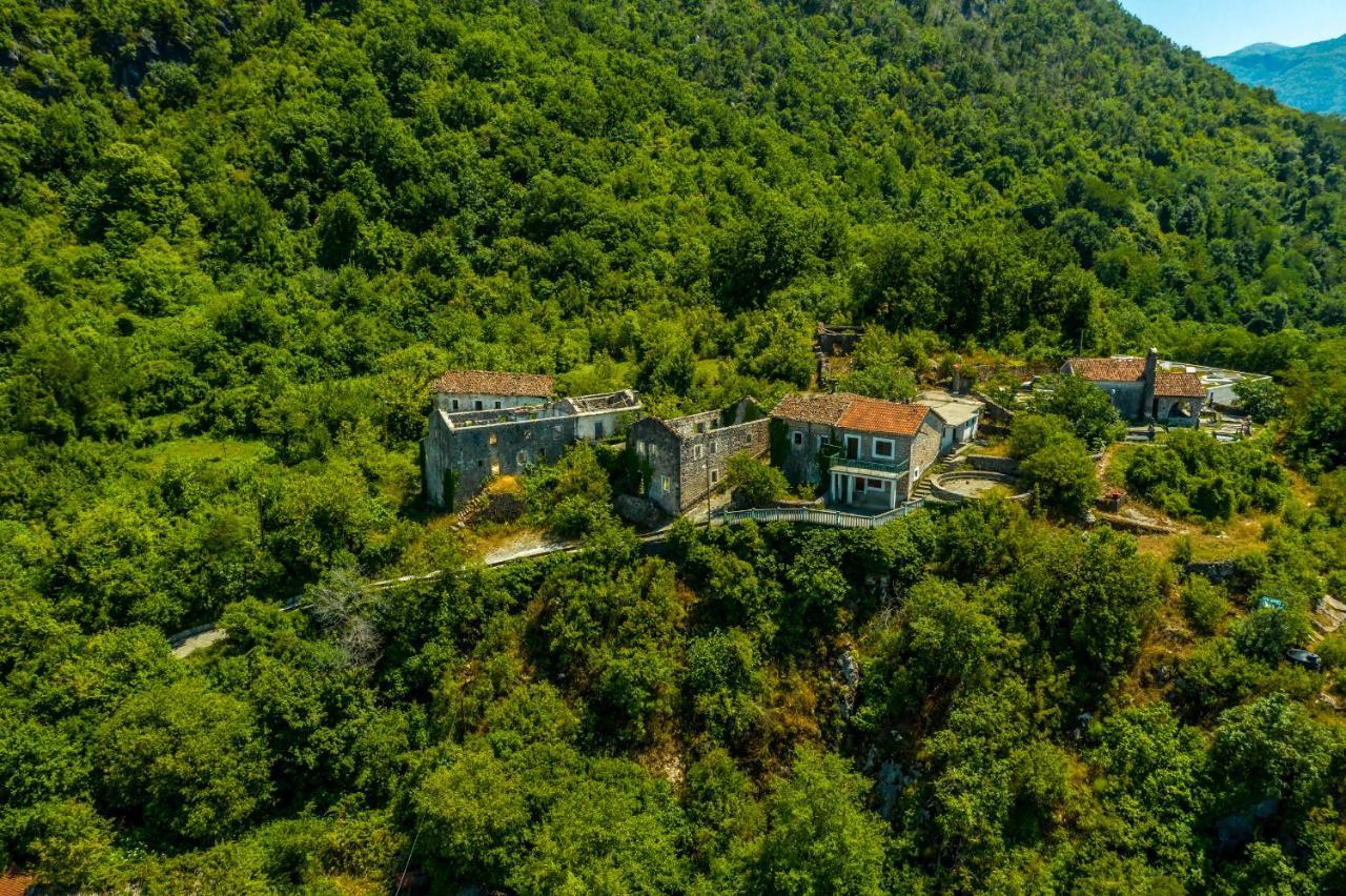 Green Hill Virpazar Bagian luar foto